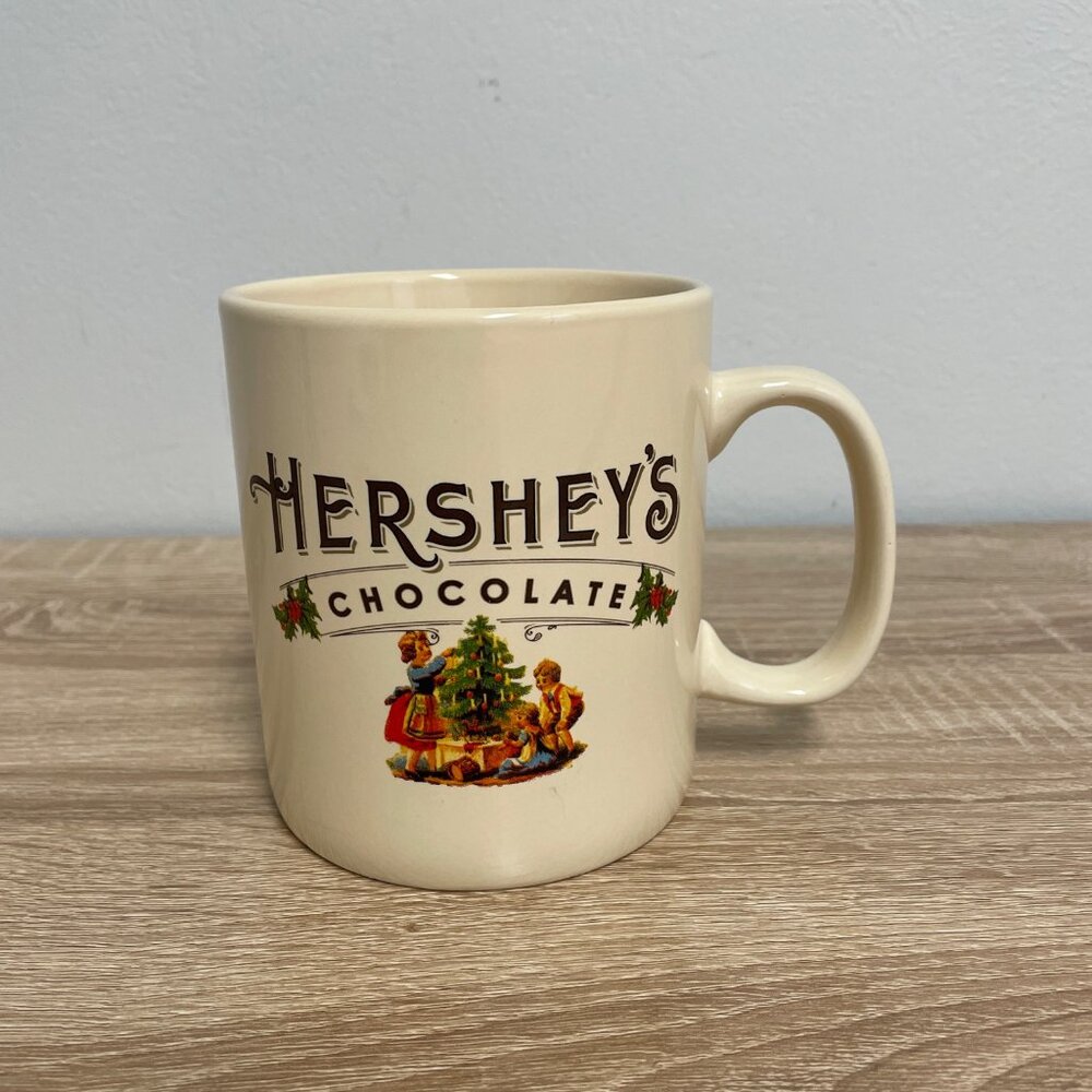 HERSHEYS CHOCOLATE COFFEE MUG EXTRA LARGE OVERSIZED 32 OZ NOSTALGIA CHRISTMAS